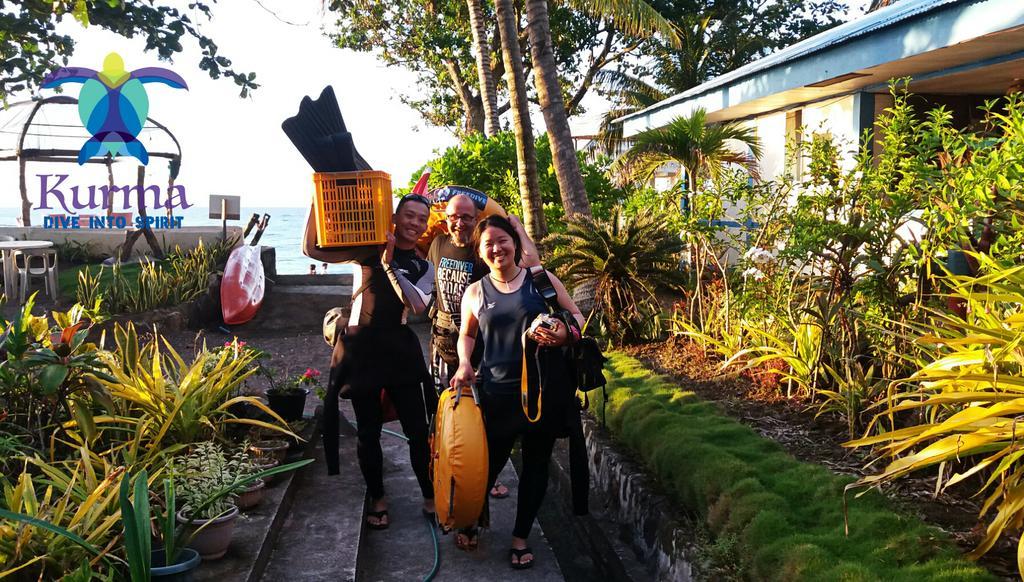 Kurma Eco Beach Lodge Mambajao Exteriör bild