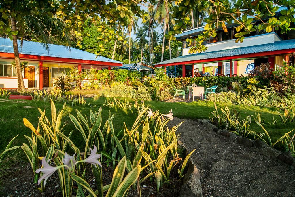 Kurma Eco Beach Lodge Mambajao Exteriör bild